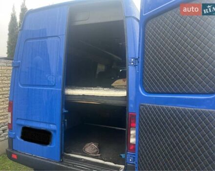 Синий Мерседес Sprinter, объемом двигателя 2.2 л и пробегом 387 тыс. км за 9000 $, фото 14 на Automoto.ua