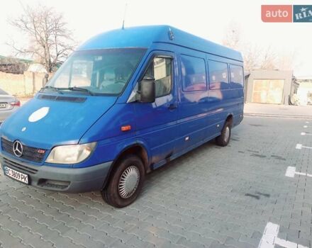 Синий Мерседес Sprinter, объемом двигателя 2.2 л и пробегом 372 тыс. км за 6300 $, фото 1 на Automoto.ua