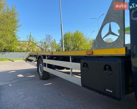 Синий Мерседес Sprinter, объемом двигателя 2.15 л и пробегом 550 тыс. км за 18200 $, фото 12 на Automoto.ua