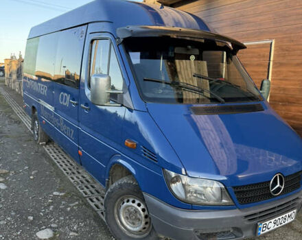 Синий Мерседес Sprinter, объемом двигателя 2.15 л и пробегом 597 тыс. км за 10300 $, фото 4 на Automoto.ua