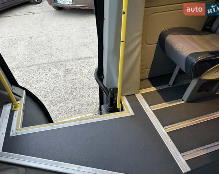 Синій Мерседес Sprinter, об'ємом двигуна 3 л та пробігом 410 тис. км за 37499 $, фото 32 на Automoto.ua