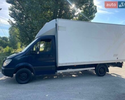 Синий Мерседес Sprinter, объемом двигателя 2.14 л и пробегом 624 тыс. км за 11900 $, фото 3 на Automoto.ua