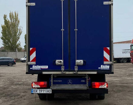 Синий Мерседес Sprinter, объемом двигателя 2.14 л и пробегом 470 тыс. км за 23000 $, фото 3 на Automoto.ua