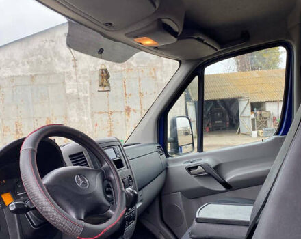 Синий Мерседес Sprinter, объемом двигателя 2.14 л и пробегом 470 тыс. км за 23000 $, фото 4 на Automoto.ua
