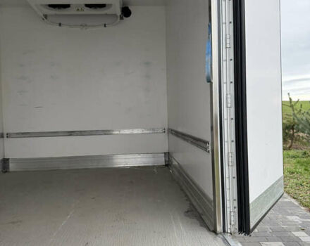 Синий Мерседес Sprinter, объемом двигателя 2.99 л и пробегом 173 тыс. км за 49500 $, фото 40 на Automoto.ua