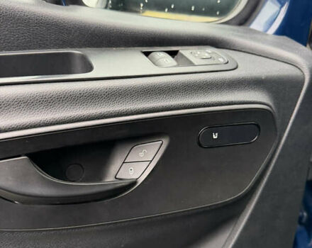 Синий Мерседес Sprinter, объемом двигателя 2.99 л и пробегом 173 тыс. км за 49500 $, фото 26 на Automoto.ua