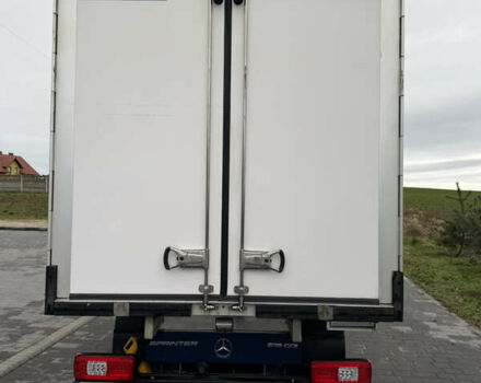 Синий Мерседес Sprinter, объемом двигателя 2.99 л и пробегом 173 тыс. км за 49500 $, фото 37 на Automoto.ua