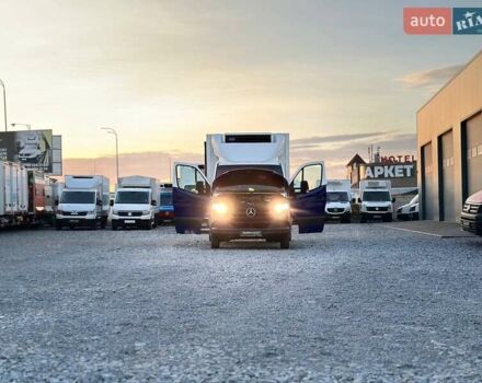 Синий Мерседес Sprinter, объемом двигателя 2.2 л и пробегом 150 тыс. км за 34800 $, фото 24 на Automoto.ua