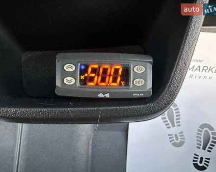 Синий Мерседес Sprinter, объемом двигателя 2.2 л и пробегом 150 тыс. км за 34800 $, фото 36 на Automoto.ua