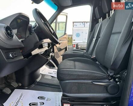 Синий Мерседес Sprinter, объемом двигателя 2.2 л и пробегом 150 тыс. км за 34800 $, фото 40 на Automoto.ua