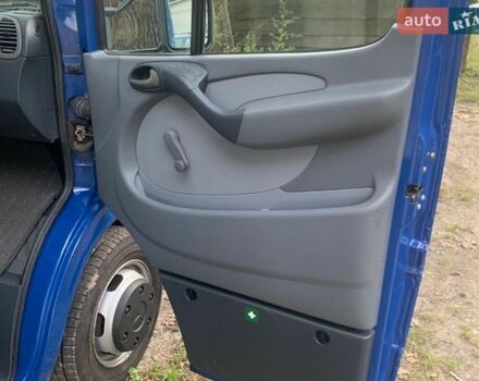 Синій Мерседес Sprinter, об'ємом двигуна 2.69 л та пробігом 344 тис. км за 14000 $, фото 30 на Automoto.ua