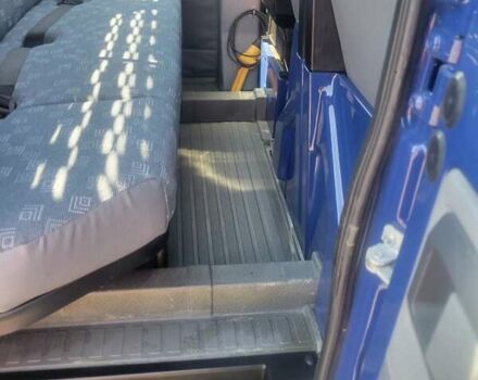 Синій Мерседес Sprinter, об'ємом двигуна 2.7 л та пробігом 264 тис. км за 27500 $, фото 34 на Automoto.ua