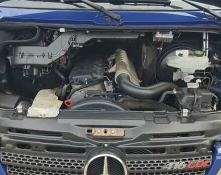 Синий Мерседес Sprinter, объемом двигателя 2.7 л и пробегом 264 тыс. км за 27200 $, фото 25 на Automoto.ua