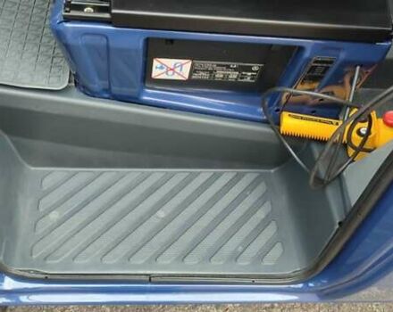 Синий Мерседес Sprinter, объемом двигателя 2.7 л и пробегом 264 тыс. км за 27200 $, фото 14 на Automoto.ua