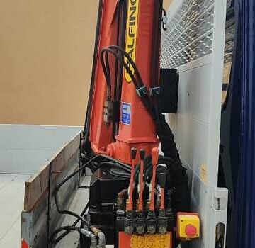 Синий Мерседес Sprinter, объемом двигателя 2.7 л и пробегом 264 тыс. км за 27200 $, фото 12 на Automoto.ua