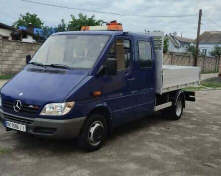 Синий Мерседес Sprinter, объемом двигателя 2.7 л и пробегом 264 тыс. км за 27200 $, фото 1 на Automoto.ua