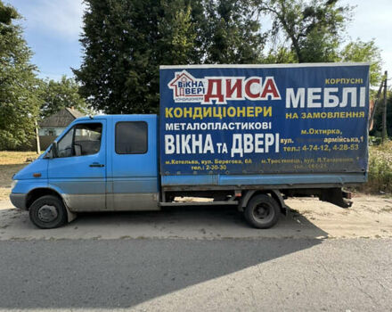 Синий Мерседес Sprinter, объемом двигателя 2.15 л и пробегом 560 тыс. км за 10000 $, фото 5 на Automoto.ua