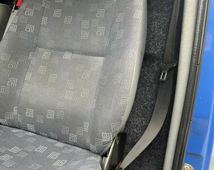 Синий Мерседес Sprinter, объемом двигателя 2.15 л и пробегом 400 тыс. км за 16300 $, фото 15 на Automoto.ua