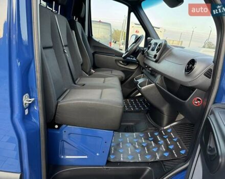 Синій Мерседес Sprinter, об'ємом двигуна 2.2 л та пробігом 142 тис. км за 36500 $, фото 27 на Automoto.ua