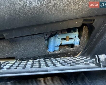 Синий Мерседес Sprinter, объемом двигателя 2.2 л и пробегом 274 тыс. км за 21950 $, фото 95 на Automoto.ua