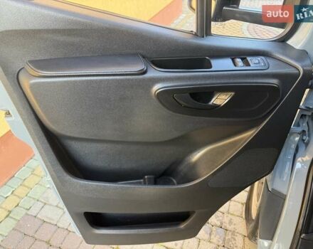 Синий Мерседес Sprinter, объемом двигателя 2.2 л и пробегом 274 тыс. км за 21950 $, фото 45 на Automoto.ua