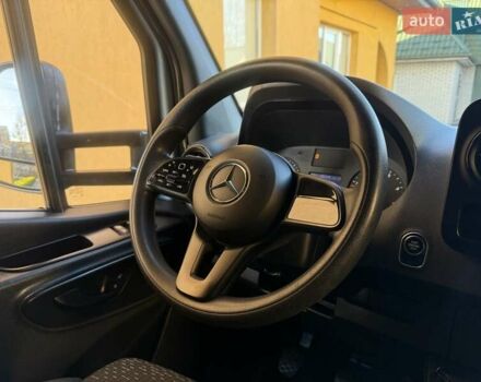 Синий Мерседес Sprinter, объемом двигателя 2.2 л и пробегом 274 тыс. км за 21950 $, фото 75 на Automoto.ua
