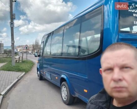 Синій Мерседес Sprinter, об'ємом двигуна 2.69 л та пробігом 600 тис. км за 25000 $, фото 3 на Automoto.ua