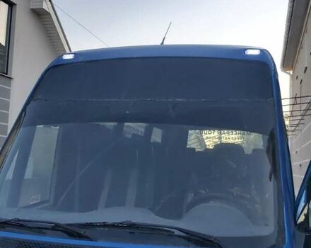 Синій Мерседес Sprinter, об'ємом двигуна 2.69 л та пробігом 600 тис. км за 25000 $, фото 1 на Automoto.ua