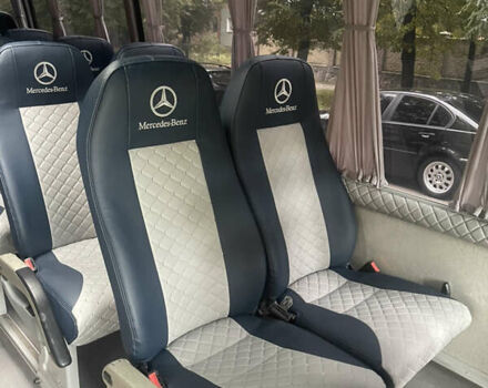 Синий Мерседес Sprinter, объемом двигателя 2.69 л и пробегом 560 тыс. км за 35000 $, фото 18 на Automoto.ua