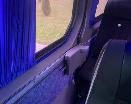 Синий Мерседес Sprinter, объемом двигателя 2.15 л и пробегом 400 тыс. км за 21000 $, фото 10 на Automoto.ua