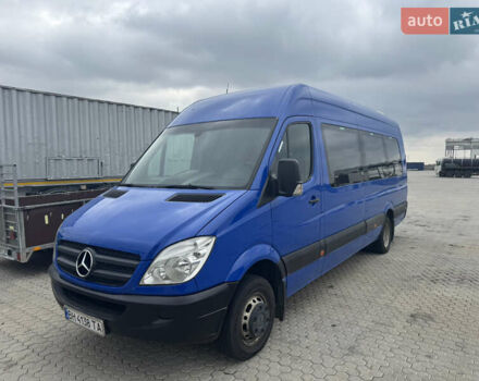 Синий Мерседес Sprinter, объемом двигателя 2.14 л и пробегом 500 тыс. км за 28900 $, фото 3 на Automoto.ua