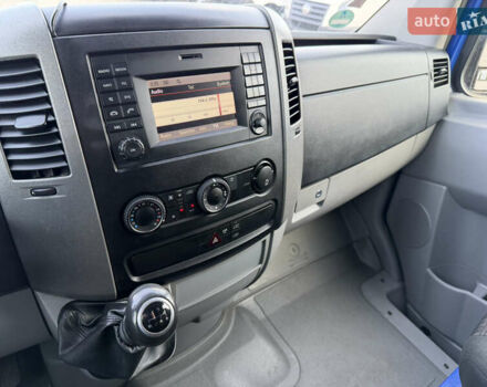 Синій Мерседес Sprinter, об'ємом двигуна 2.14 л та пробігом 261 тис. км за 25800 $, фото 9 на Automoto.ua