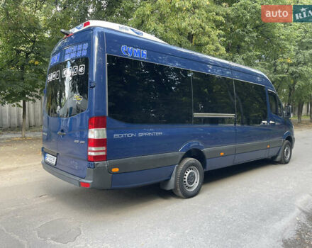 Синий Мерседес Sprinter, объемом двигателя 2.2 л и пробегом 500 тыс. км за 38900 $, фото 3 на Automoto.ua