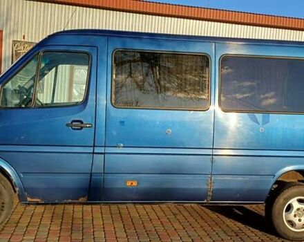 Синій Мерседес Sprinter, об'ємом двигуна 2.2 л та пробігом 500 тис. км за 5900 $, фото 3 на Automoto.ua