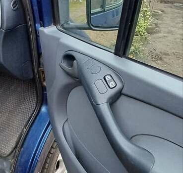 Синій Мерседес Sprinter, об'ємом двигуна 2.2 л та пробігом 500 тис. км за 5900 $, фото 18 на Automoto.ua