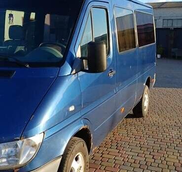 Синій Мерседес Sprinter, об'ємом двигуна 2.2 л та пробігом 500 тис. км за 5900 $, фото 1 на Automoto.ua