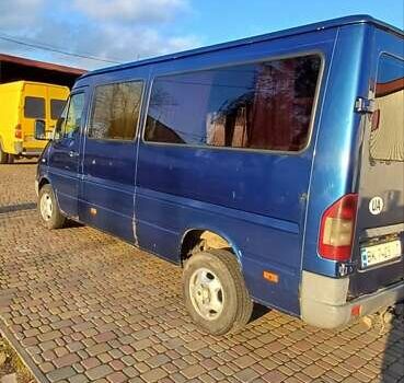 Синій Мерседес Sprinter, об'ємом двигуна 2.2 л та пробігом 500 тис. км за 5900 $, фото 7 на Automoto.ua