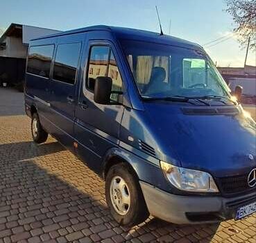 Синій Мерседес Sprinter, об'ємом двигуна 2.2 л та пробігом 500 тис. км за 5900 $, фото 2 на Automoto.ua