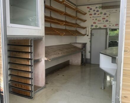 Синий Мерседес Sprinter, объемом двигателя 2.7 л и пробегом 343 тыс. км за 16500 $, фото 5 на Automoto.ua