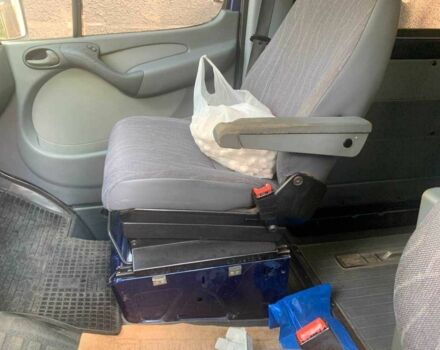 Синий Мерседес Sprinter, объемом двигателя 2.2 л и пробегом 400 тыс. км за 10300 $, фото 7 на Automoto.ua