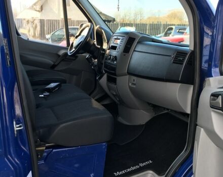 Синий Мерседес Sprinter, объемом двигателя 2.1 л и пробегом 290 тыс. км за 17800 $, фото 17 на Automoto.ua