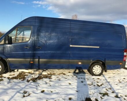 Синий Мерседес Sprinter, объемом двигателя 2.1 л и пробегом 290 тыс. км за 17800 $, фото 3 на Automoto.ua