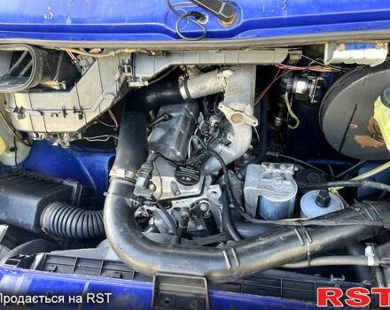 Синий Мерседес Sprinter, объемом двигателя 2.9 л и пробегом 350 тыс. км за 4950 $, фото 5 на Automoto.ua