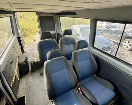 Синий Мерседес Sprinter, объемом двигателя 2.4 л и пробегом 500 тыс. км за 1000 $, фото 9 на Automoto.ua