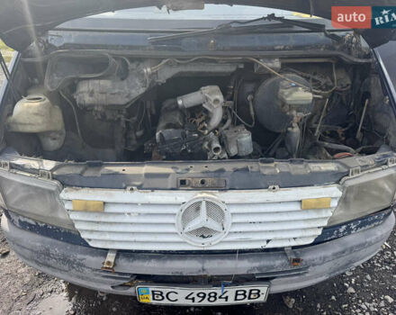 Синий Мерседес Sprinter, объемом двигателя 2.4 л и пробегом 500 тыс. км за 1000 $, фото 15 на Automoto.ua