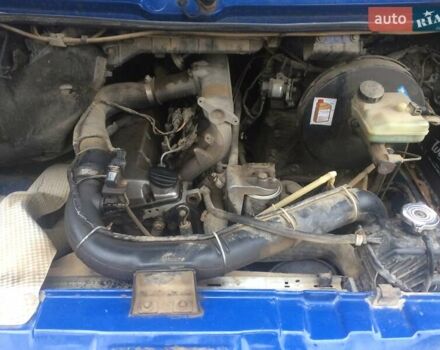 Синий Мерседес Sprinter, объемом двигателя 2.9 л и пробегом 350 тыс. км за 7000 $, фото 1 на Automoto.ua