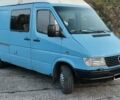 Синий Мерседес Sprinter, объемом двигателя 2.3 л и пробегом 330 тыс. км за 6500 $, фото 1 на Automoto.ua