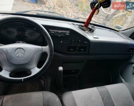 Синій Мерседес Sprinter, об'ємом двигуна 2.9 л та пробігом 700 тис. км за 6300 $, фото 5 на Automoto.ua