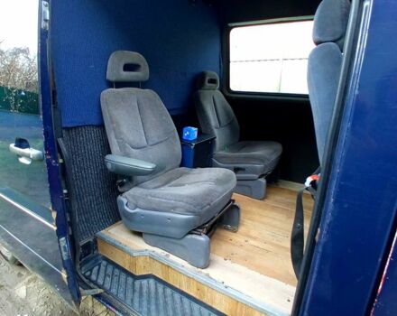Синий Мерседес Sprinter, объемом двигателя 2.3 л и пробегом 540 тыс. км за 5500 $, фото 8 на Automoto.ua