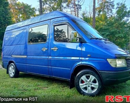 Синий Мерседес Sprinter, объемом двигателя 2.9 л и пробегом 677 тыс. км за 12000 $, фото 3 на Automoto.ua